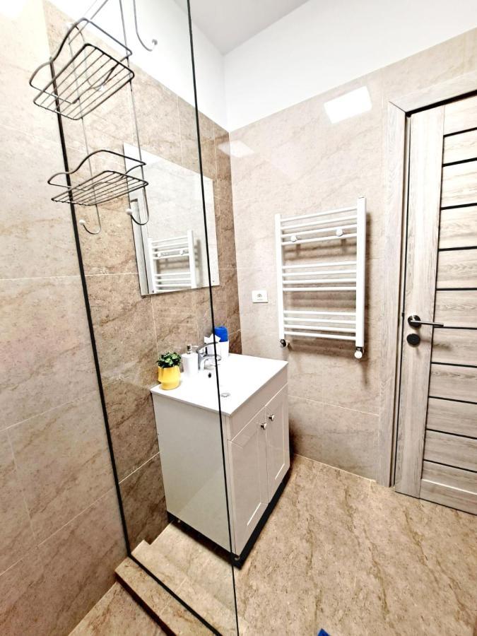 Jolie Studios & Apartments เอโฟริเอนอร์ด ภายนอก รูปภาพ