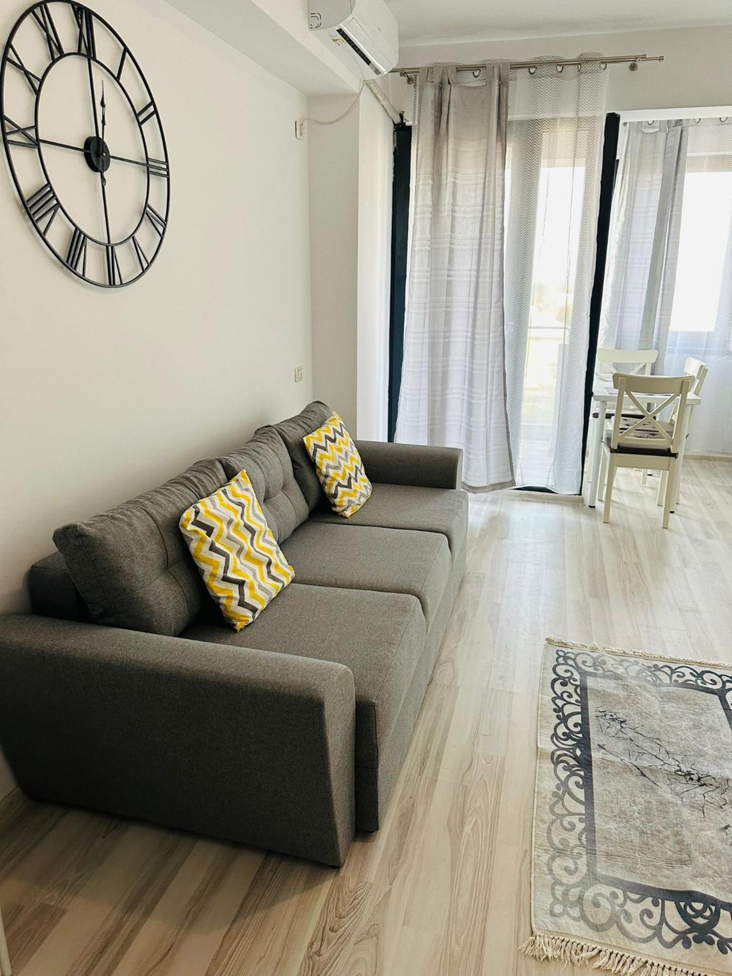 Jolie Studios & Apartments เอโฟริเอนอร์ด ภายนอก รูปภาพ