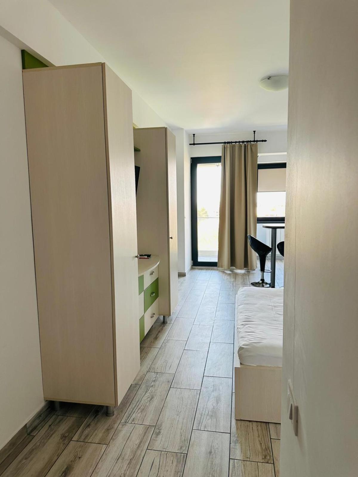 Jolie Studios & Apartments เอโฟริเอนอร์ด ภายนอก รูปภาพ