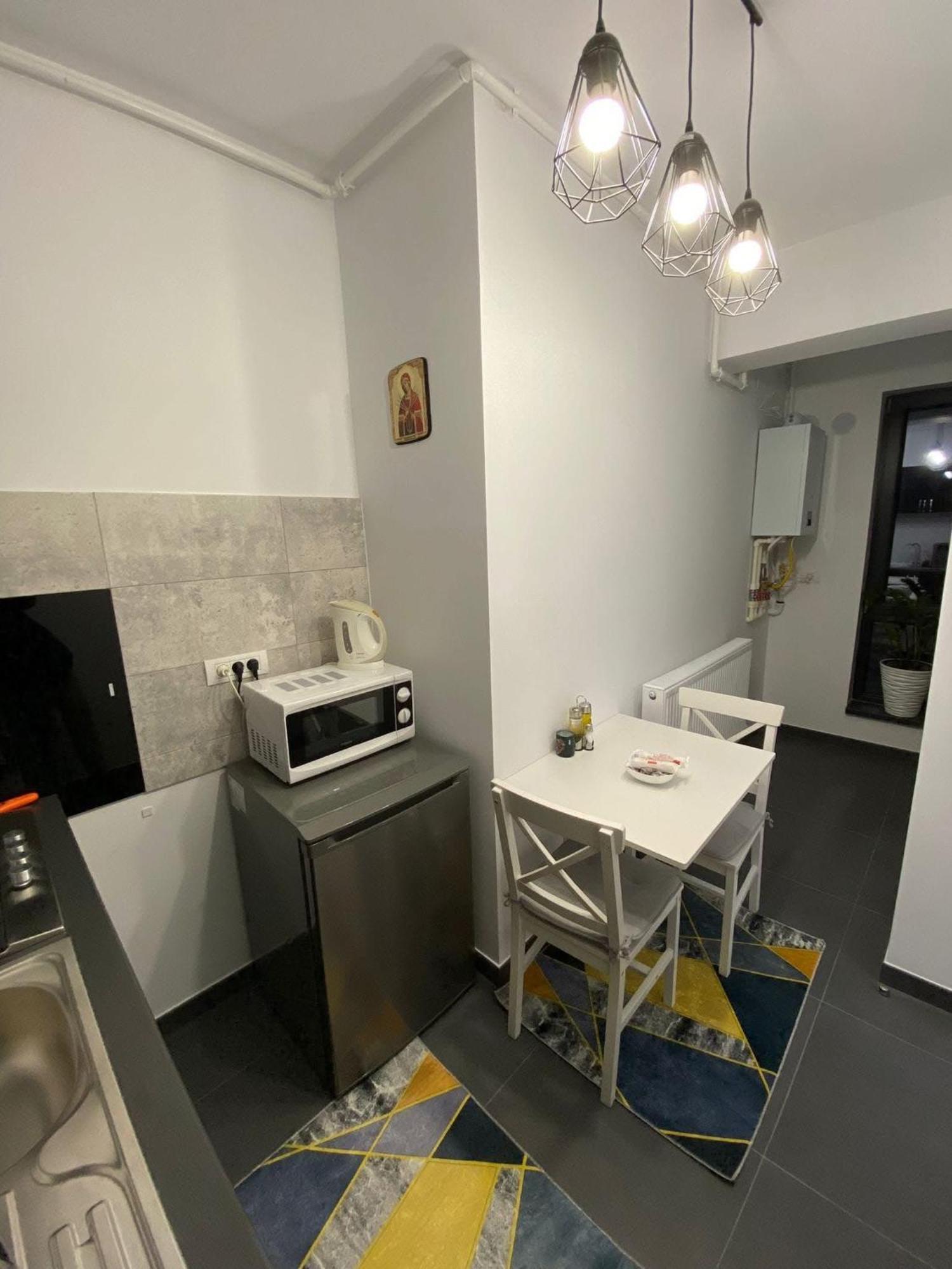 Jolie Studios & Apartments เอโฟริเอนอร์ด ภายนอก รูปภาพ