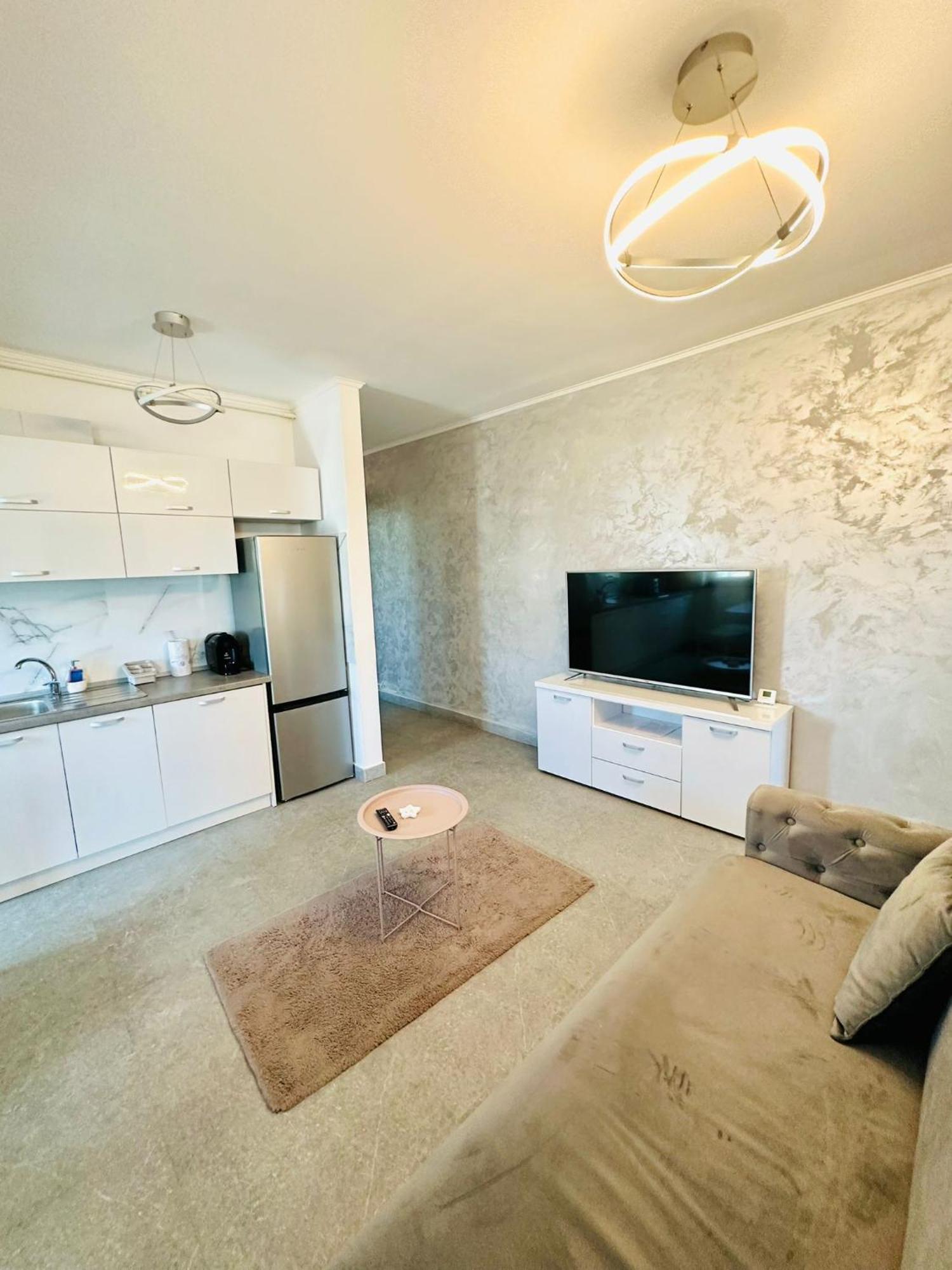 Jolie Studios & Apartments เอโฟริเอนอร์ด ภายนอก รูปภาพ