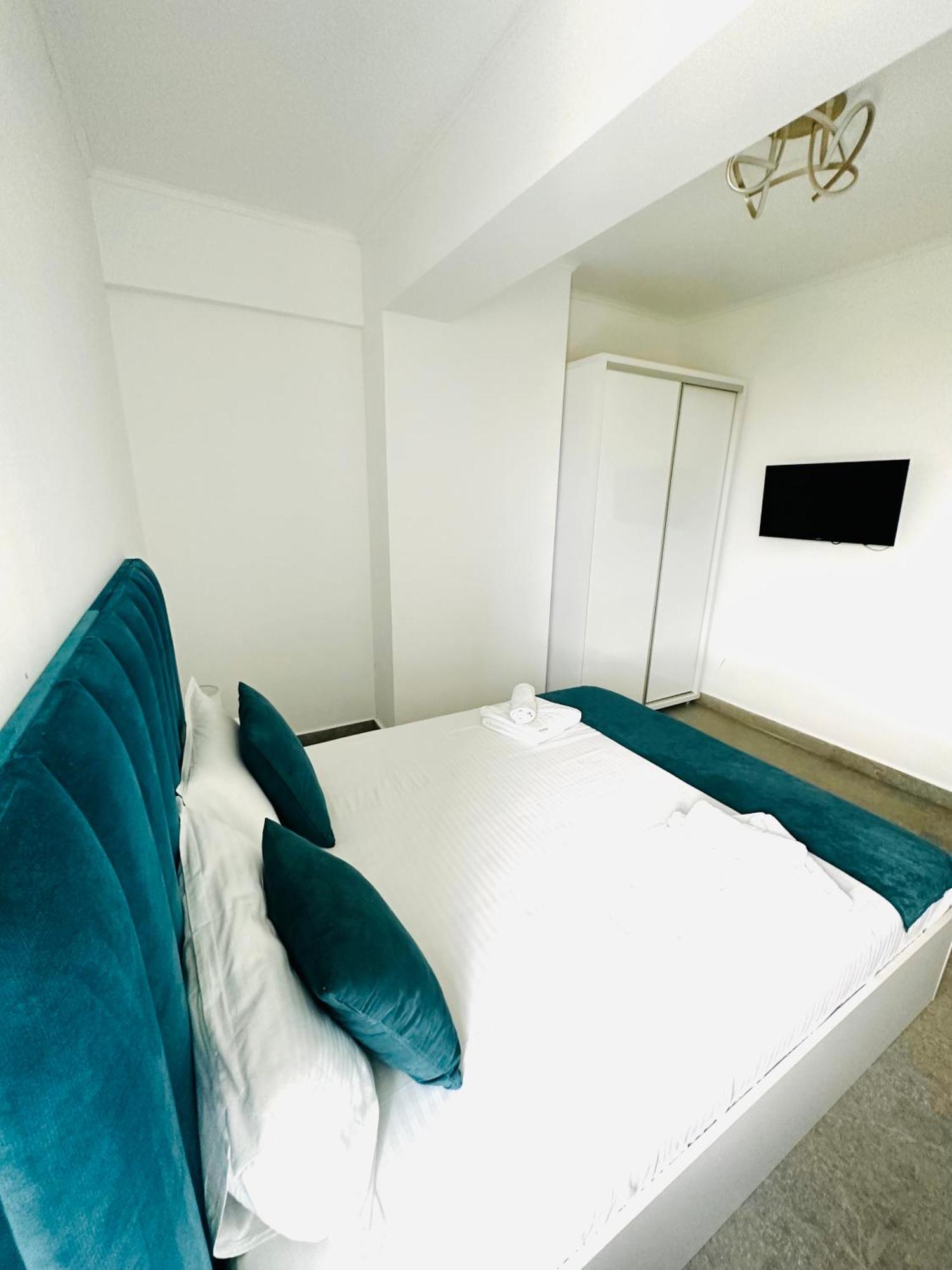 Jolie Studios & Apartments เอโฟริเอนอร์ด ภายนอก รูปภาพ